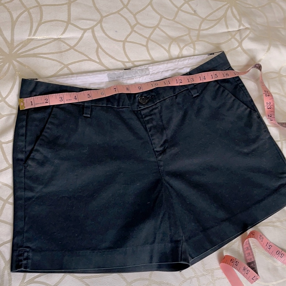 Mid-rise Shorts 5 inch Inseam
